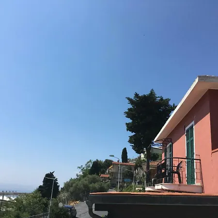 Baia Dei Gabbiani Konukevi *