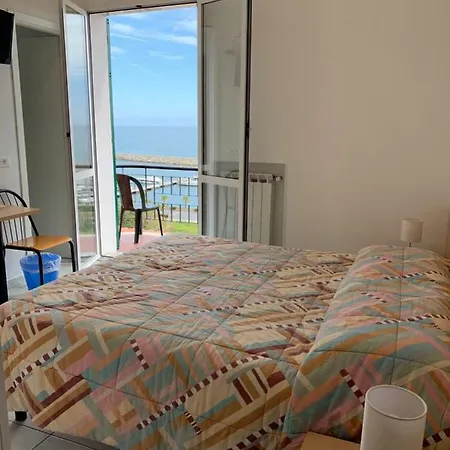 Baia Dei Gabbiani San Lorenzo al Mare