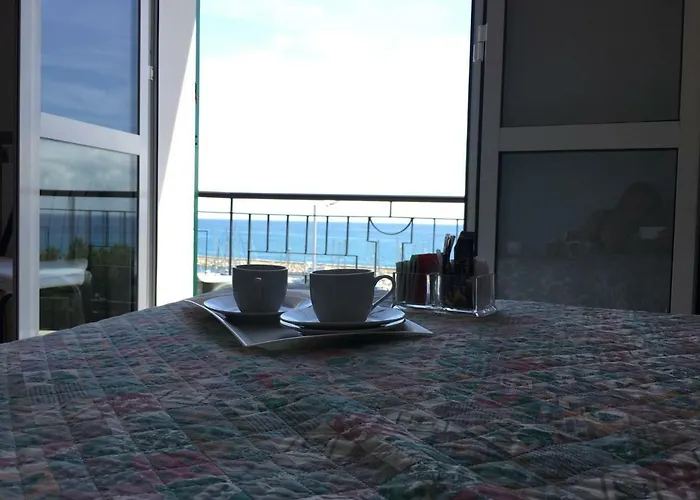 Baia Dei Gabbiani Pensión 4*