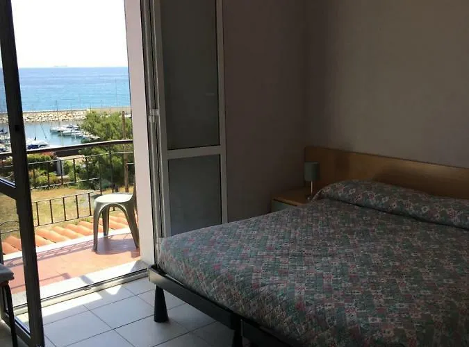 Pensión Baia Dei Gabbiani 4*